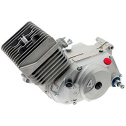  Motor 70ccm, Laufbuchse Ø53 mm, 4-Gang, Gehäuse lackiert, NPC - für S70, S83 - ohne Zündung, Vergaser